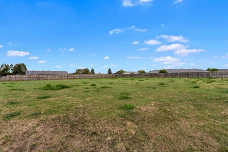 Photo of property in 2 Crawford Close, Amberley, 7410