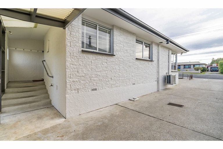 Photo of property in 66 Kitchener Street, Gore, 9710