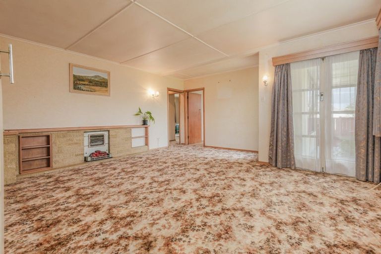 Photo of property in 76 Mclean Street, Woodville, 4920