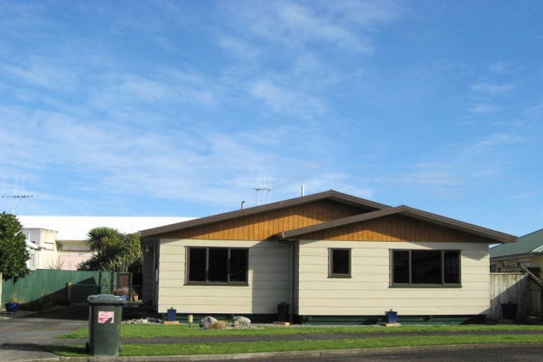 Photo of property in 7 Dellys Grove, Levin, 5510