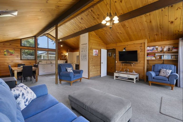 Photo of property in 12b Woodleigh Street, Frankleigh Park, New Plymouth, 4310