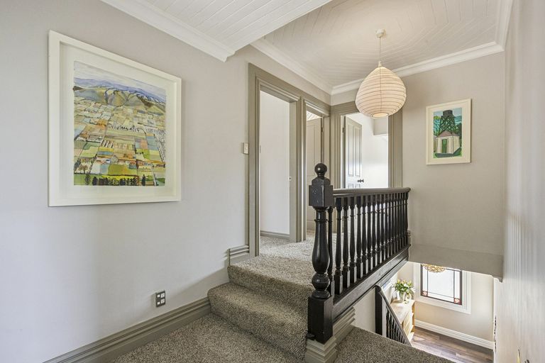 Photo of property in 153 Victoria Road, Saint Clair, Dunedin, 9012