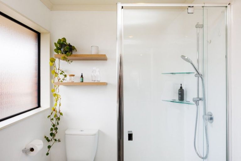 Photo of property in 17 Daniel Place, Kelvin Grove, Palmerston North, 4414