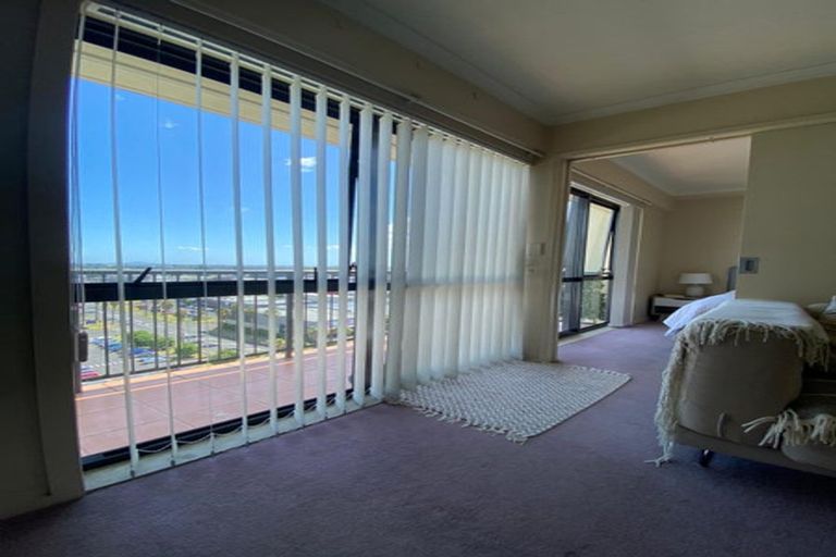 Photo of property in The Rennaissance, 11c/18 Ronwood Avenue, Manukau, Auckland, 2104