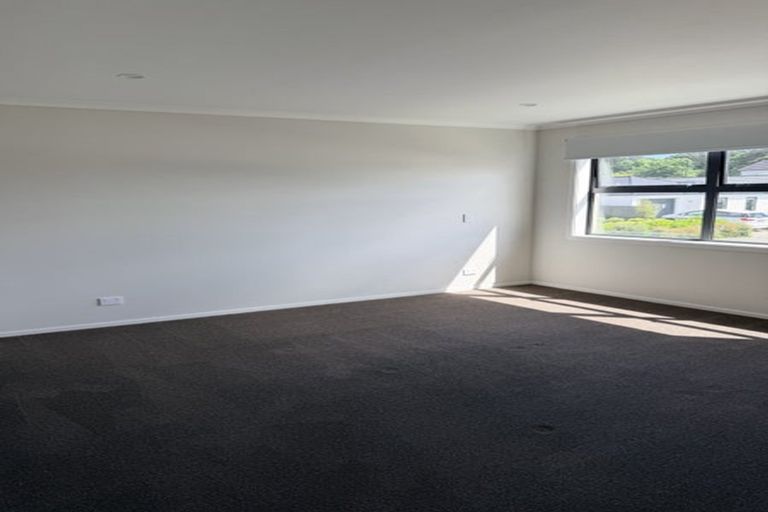 Photo of property in 50 Pateke Drive, Kenepuru, Porirua, 5022