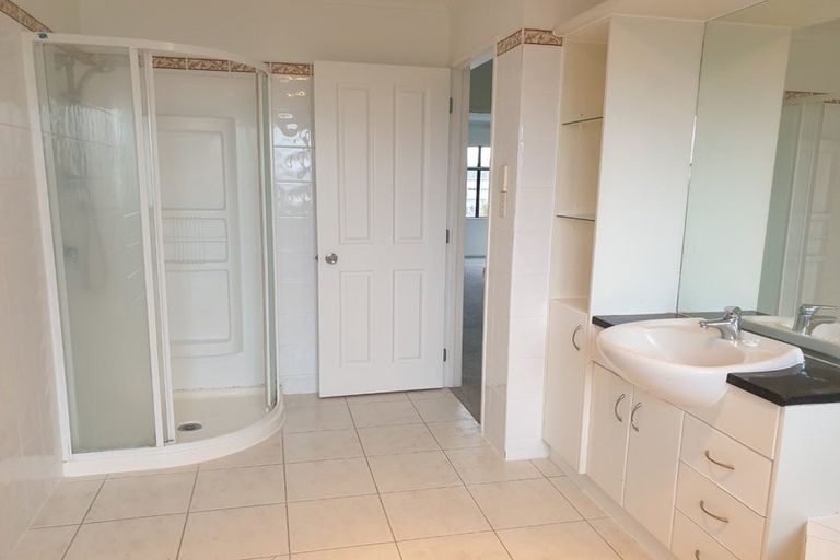 Photo of property in 82a Francis Street, Hauraki, Auckland, 0622