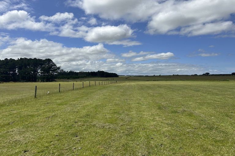 Photo of property in 864 Bluff Highway, Woodend, Invercargill, 9877