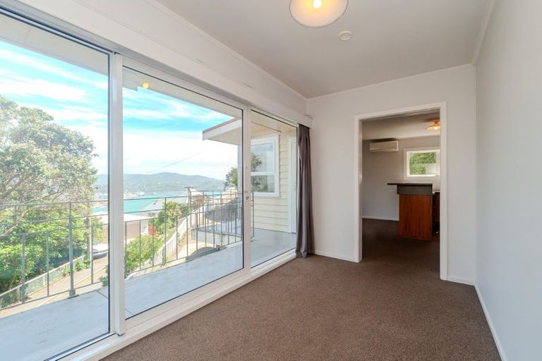 Photo of property in 43 Palliser Road, Roseneath, Wellington, 6011