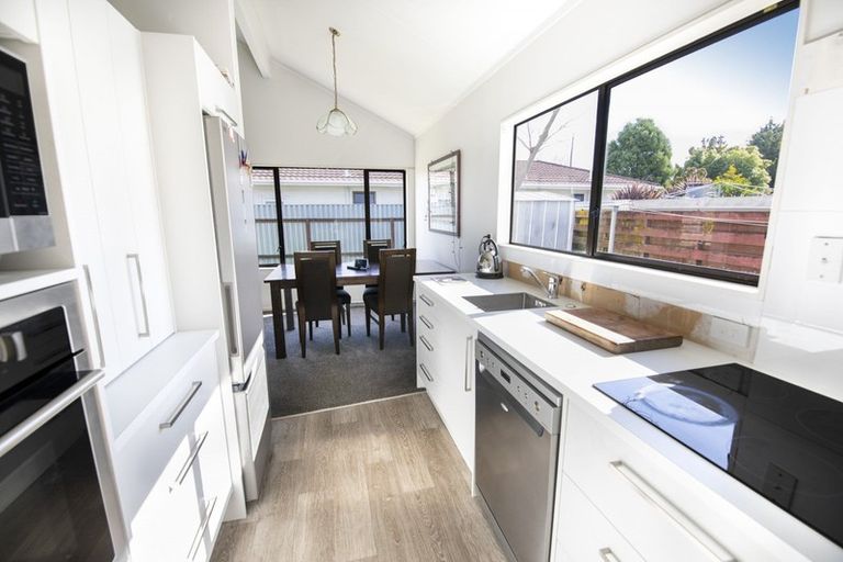 Photo of property in 52 Spriggs Crescent, Greenmeadows, Napier, 4112