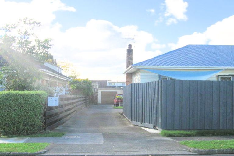 Photo of property in 2/18 Omagh Avenue, Papatoetoe, Auckland, 2025