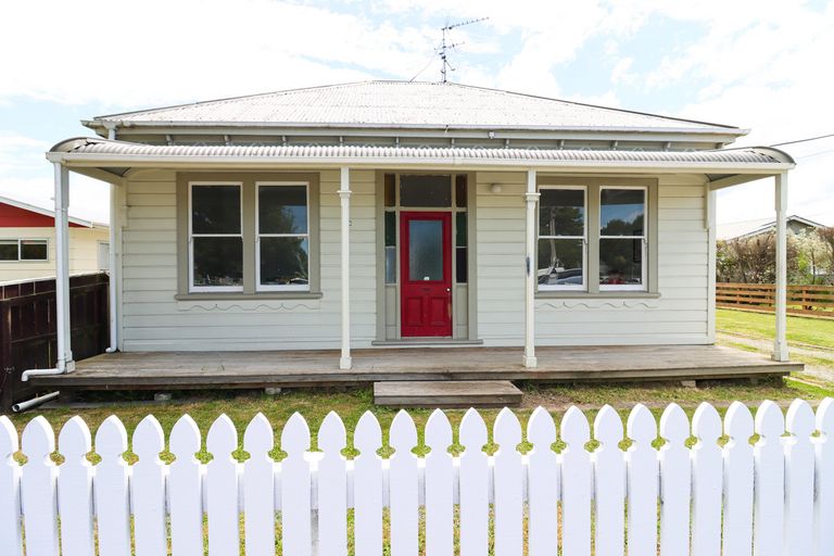 Photo of property in 276 High Street South, Carterton, 5713