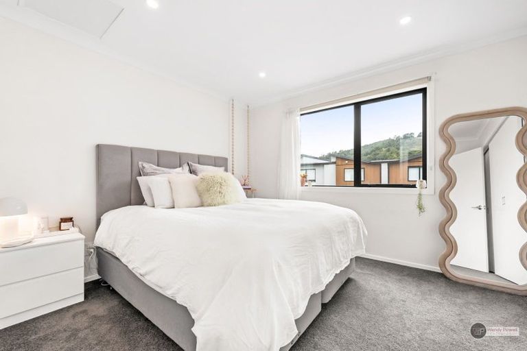 Photo of property in 3 Josland Lane, Wallaceville, Upper Hutt, 5018