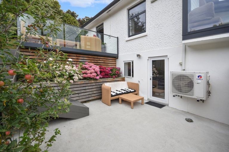 Photo of property in 2 Doon Street, Vauxhall, Dunedin, 9013