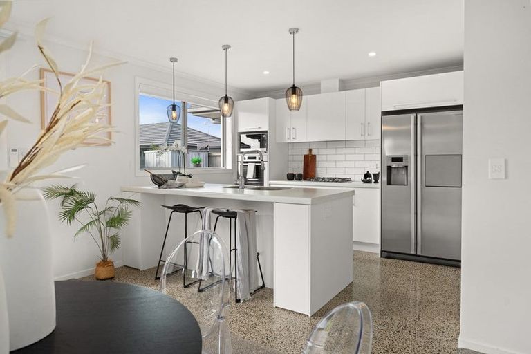 Photo of property in 3 Kamahi Crescent, Papamoa Beach, Papamoa, 3118