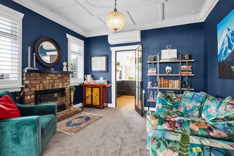 Photo of property in 20 Wallace Place, Westown, New Plymouth, 4310