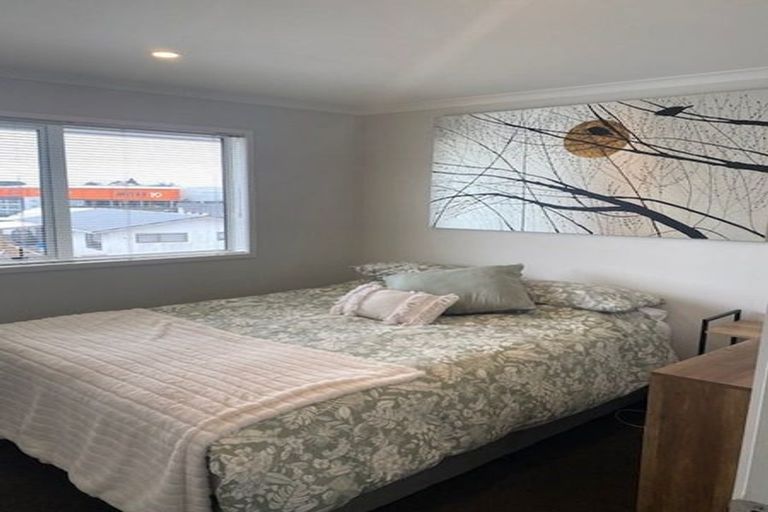 Photo of property in 11a Rishworth Avenue, Stanmore Bay, Whangaparaoa, 0932