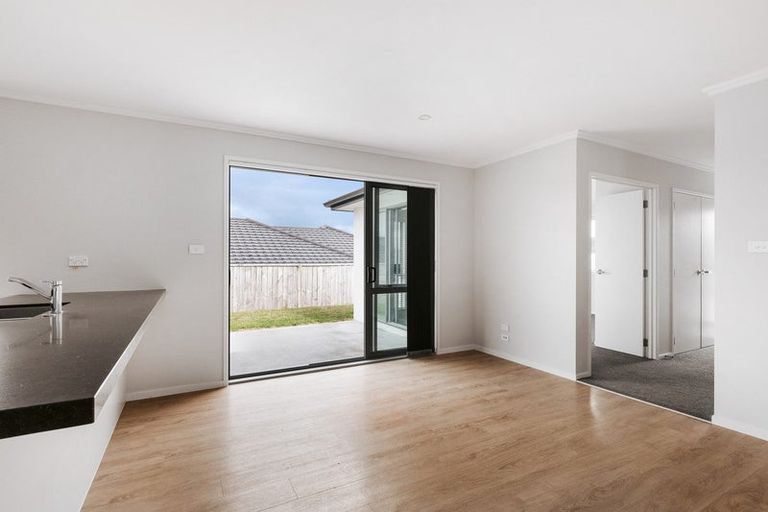 Photo of property in 12 Ridge Drive, Omokoroa, 3114