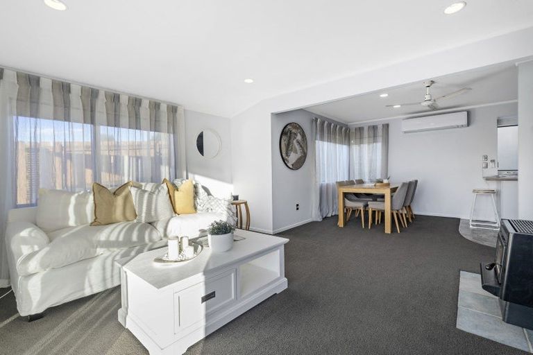 Photo of property in 26 Oteki Park Drive, Welcome Bay, Tauranga, 3112