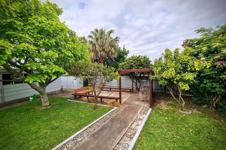 Photo of property in 31 Crewe Crescent, Hokowhitu, Palmerston North, 4410