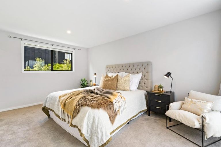 Photo of property in 35 Rannoch Drive, Jacks Point, Queenstown, 9371