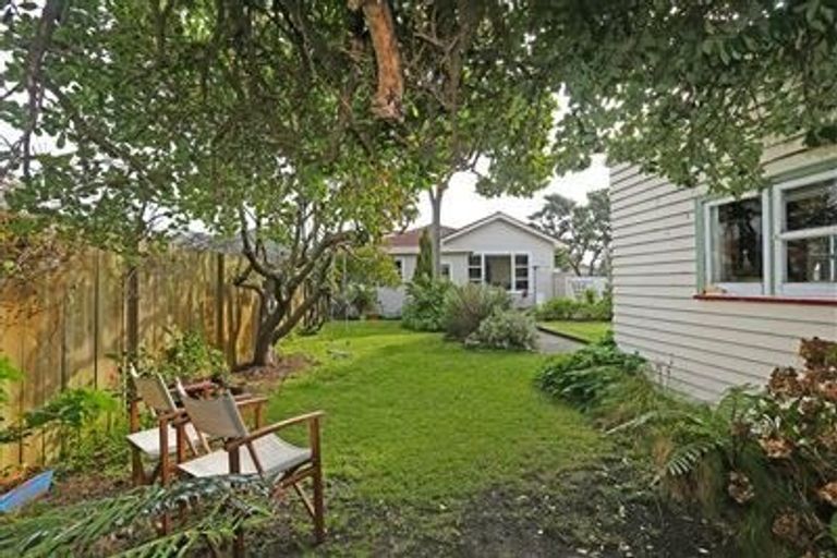 Photo of property in 38 Kauri Street, Miramar, Wellington, 6022