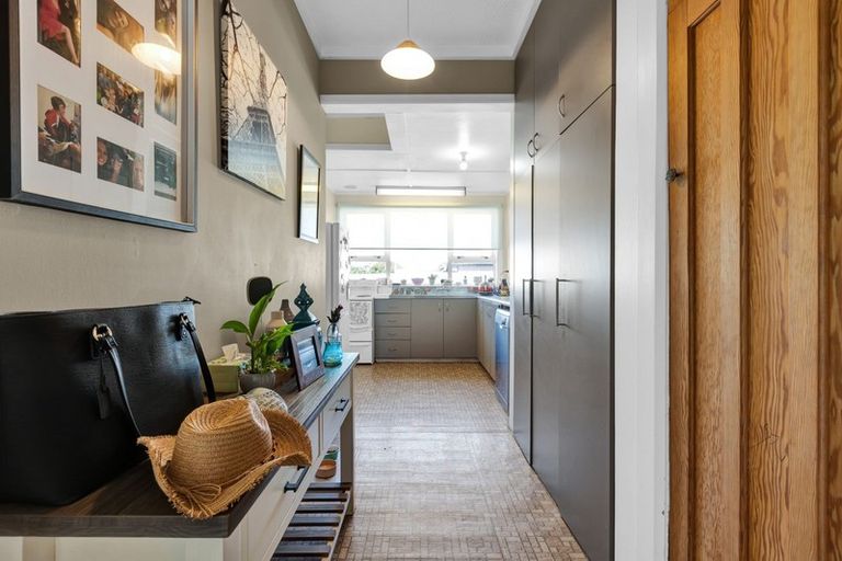 Photo of property in 22 Princes Street, Fitzroy, New Plymouth, 4312