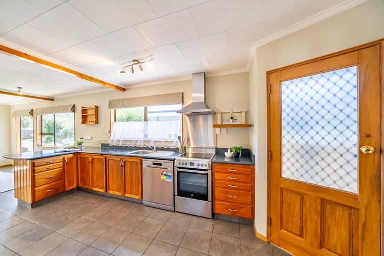 Photo of property in 28 Perry Street, Heretaunga, Upper Hutt, 5018