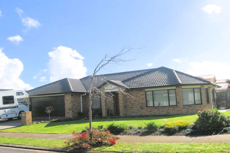 Photo of property in 1 Brittas Place, East Tamaki, Auckland, 2016