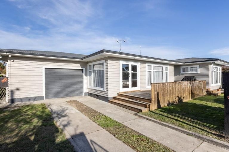 Photo of property in 4 Cranby Crescent, Onekawa, Napier, 4110