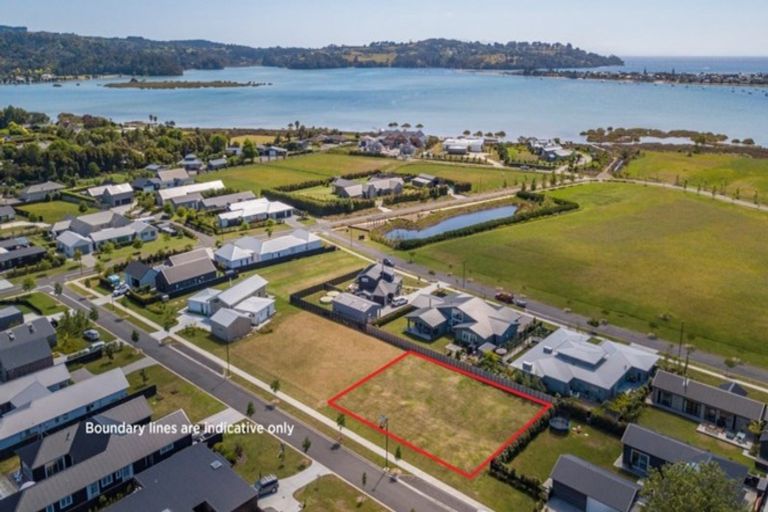 Photo of property in 7 Shearwater Lane, Point Wells, 0986