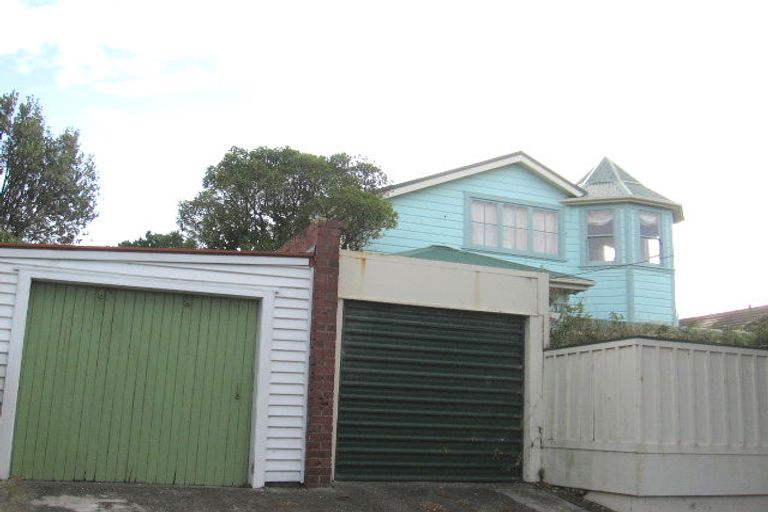 Photo of property in 24 Inglis Street, Seatoun, Wellington, 6022