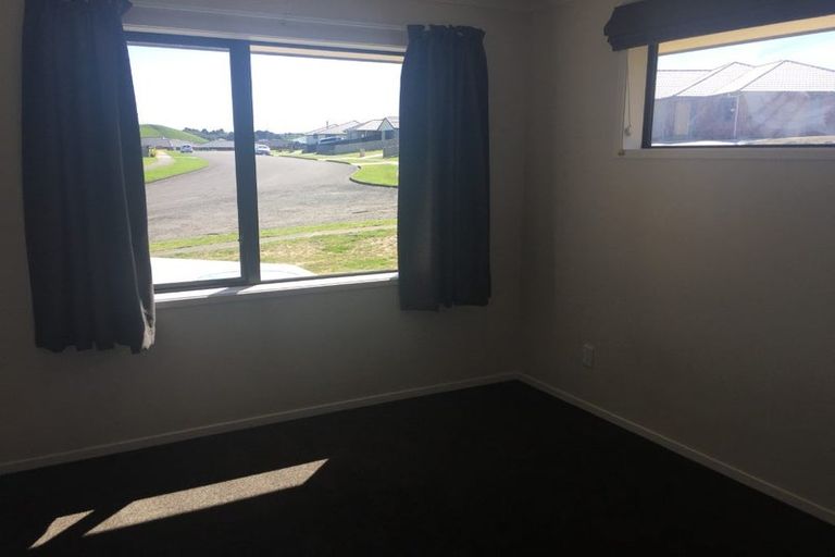 Photo of property in 4 Macdonald Heights, Feilding, 4702