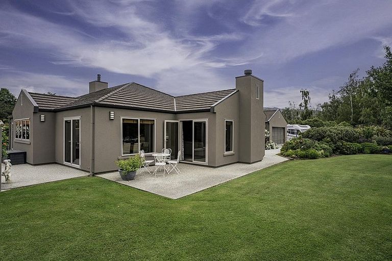 Photo of property in 21 Pisa Moorings Road, Mount Pisa, Cromwell, 9383