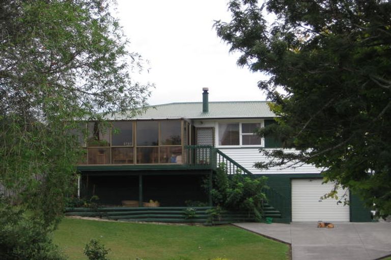 Photo of property in 44 Patts Avenue, Glendene, Auckland, 0602