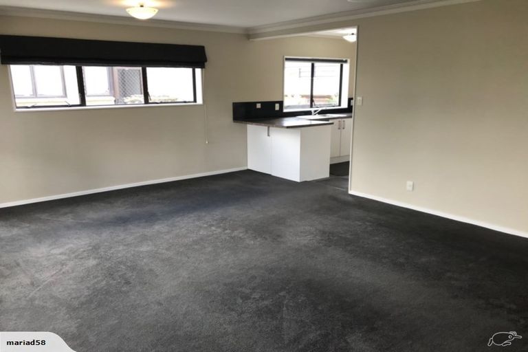 Photo of property in 2/56 West Street, Pukekohe, 2120