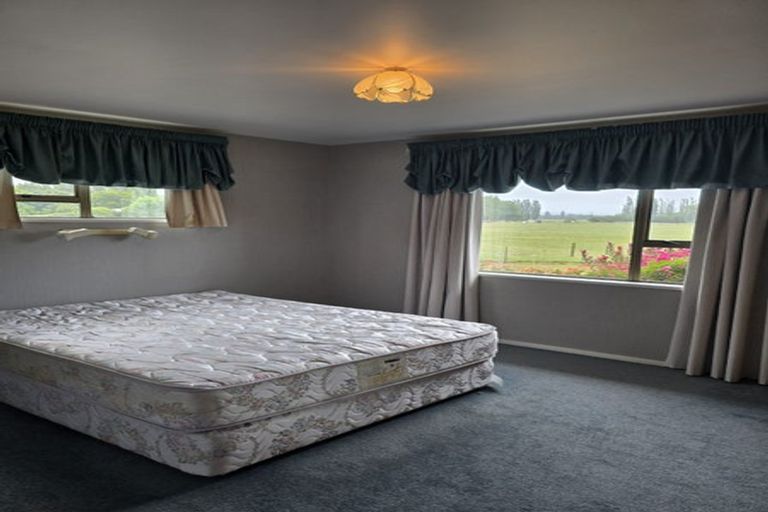 Photo of property in 240 Waikuku Beach Road, Waikuku, Rangiora, 7473