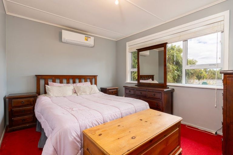 Photo of property in 159 Sievers Grove, Cannons Creek, Porirua, 5024