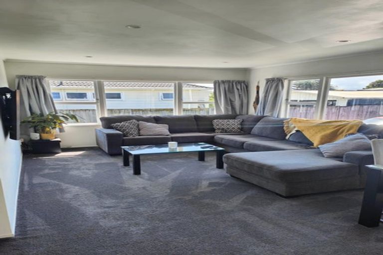 Photo of property in 27 Sunnypark Avenue, Rosehill, Papakura, 2113