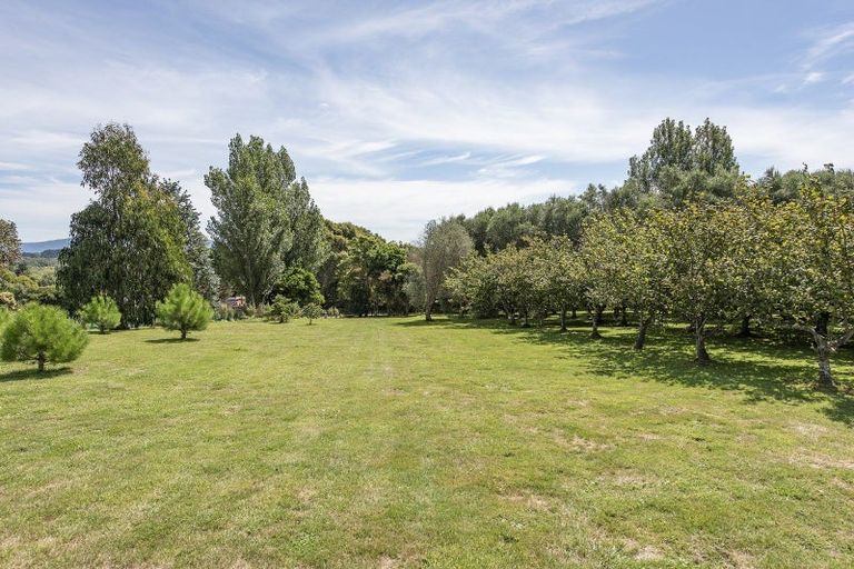 Photo of property in 32 Hadfield Road, Peka Peka, Waikanae, 5391