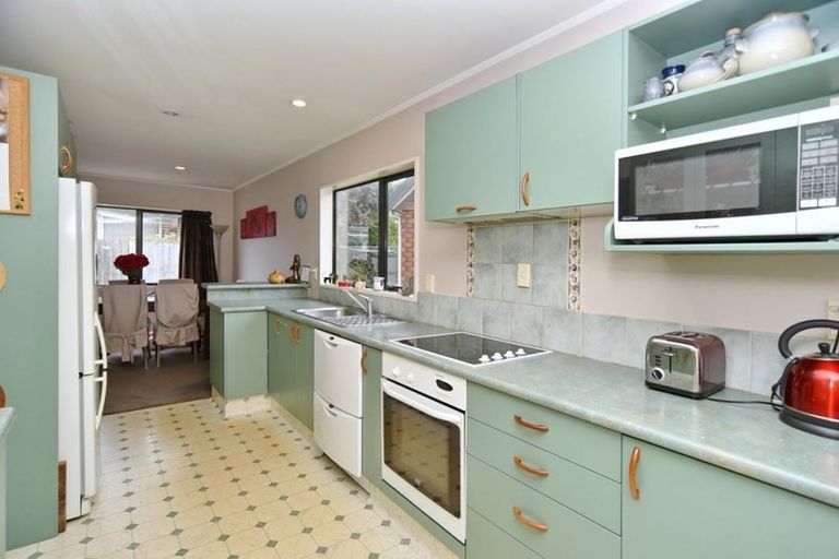 Photo of property in 37a Bethel Crescent, Bishopdale, Christchurch, 8053