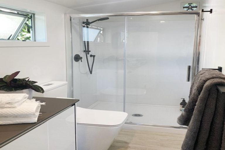 Photo of property in 10 Bay Road, Ostend, Waiheke Island, 1081