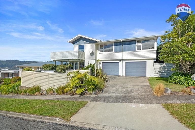 Photo of property in 19 Panorama Grove, Harbour View, Lower Hutt, 5010