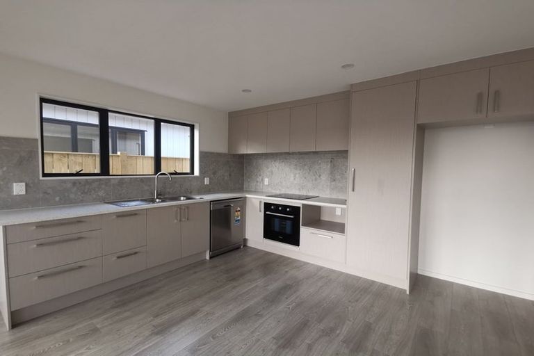 Photo of property in 9a Tributary Parade, Karaka, Papakura, 2113