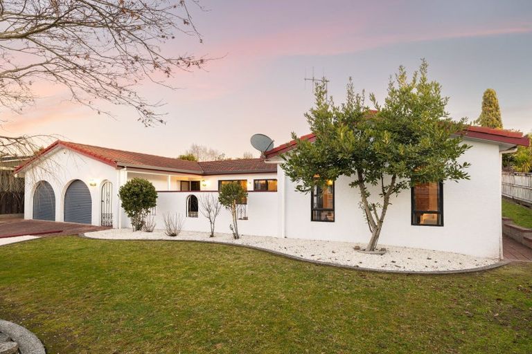 Photo of property in 20 Burn-murdoch Street, St Andrews, Hamilton, 3200