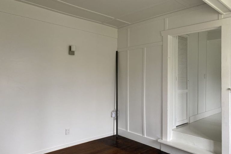 Photo of property in 18 Shoal Bay Road, Devonport, Auckland, 0624