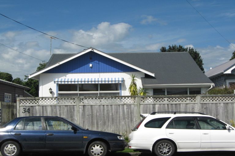 Photo of property in 34 Buller Street, New Plymouth, 4310