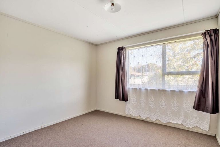 Photo of property in 2 Birch Place, Aramoho, Whanganui, 4500