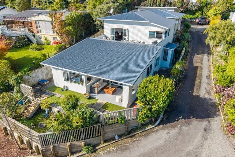 Photo of property in 103 Winara Avenue, Waikanae, 5036