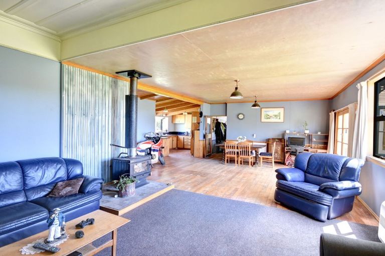Photo of property in 2 Moturata Road, Taieri Beach, Brighton, 9091