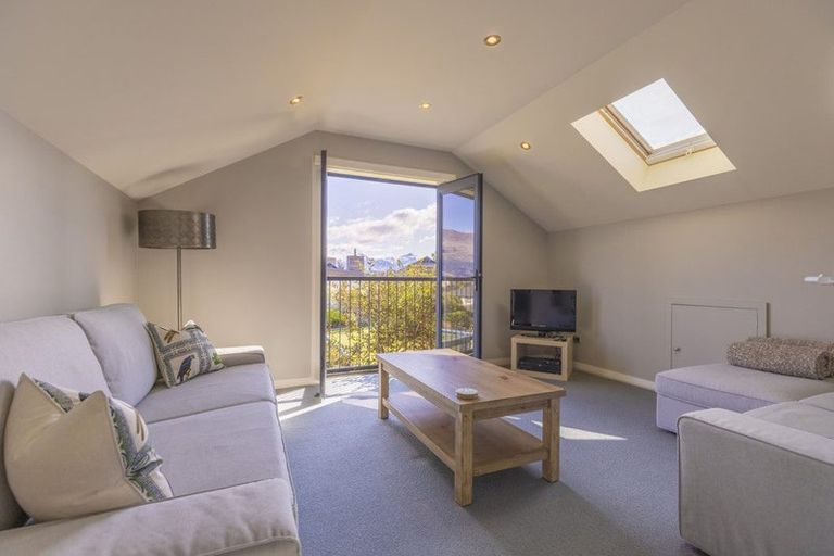 Photo of property in 1 Mount Gold Place, Wanaka, 9305